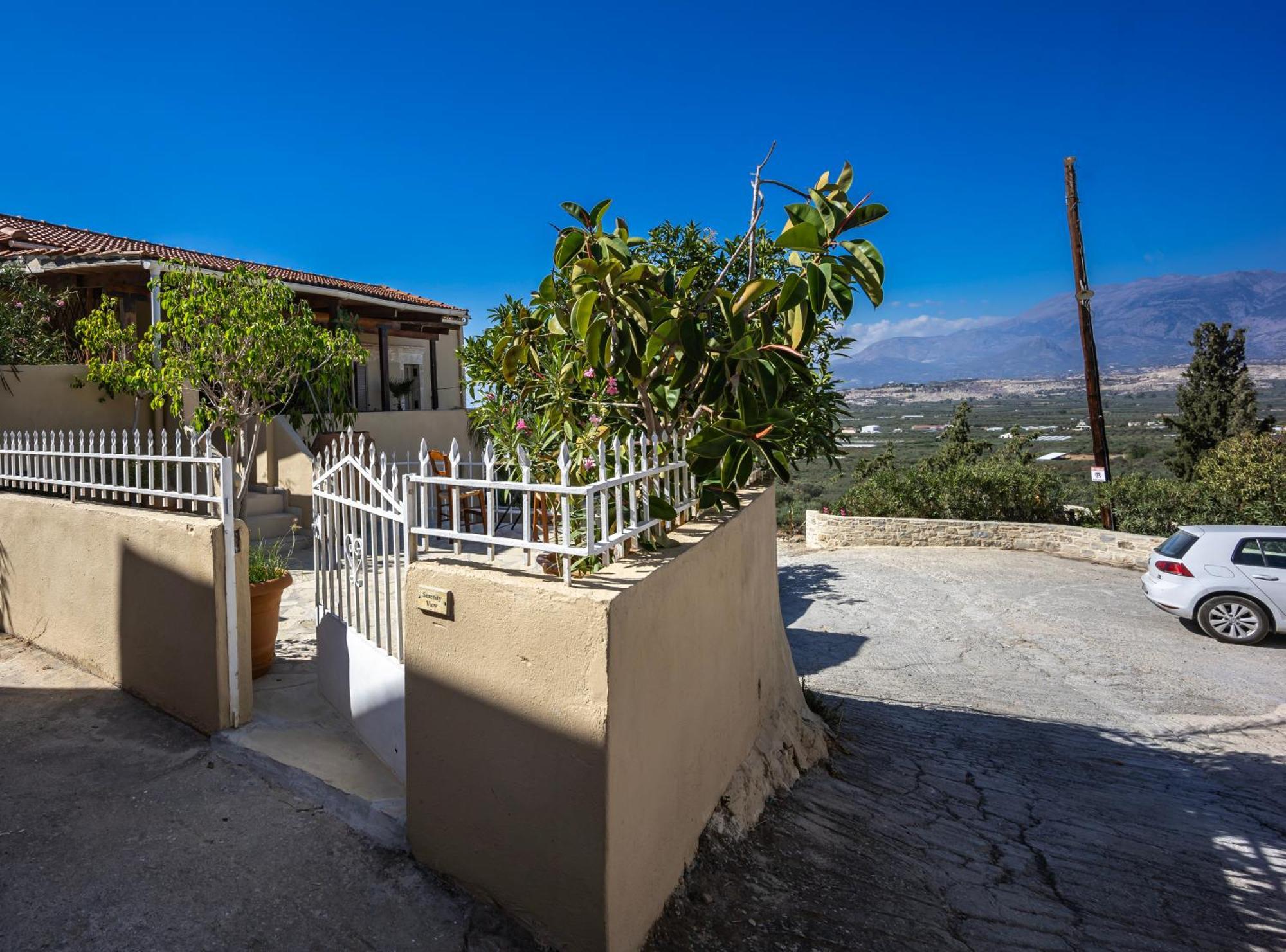 Serenity View - Traditional Village Apartment Kouses Екстер'єр фото